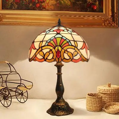 ChicGlo - Tiffany Bureau Lamp